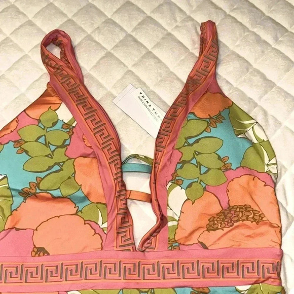 Trina Turk Playa de Flor Floral One piece Swimsuit - Picture 5 of 11